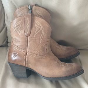 Ariat Darlin Western Boots